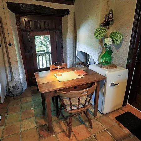 Hiša 1875 - Authentic Boutique Heritage Hébergement de vacances *